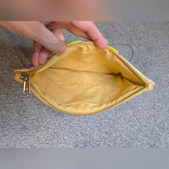 Beaded Chain Handbag Colorful Zipper Closure Inside Pocket Very Clean - Picture 6 of 6